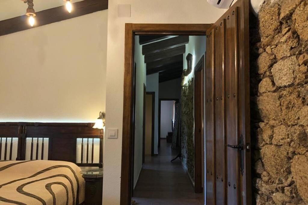 Casa - Apartamento Rural La Tahona Del Abuelo Plasenzuela Eksteriør bilde