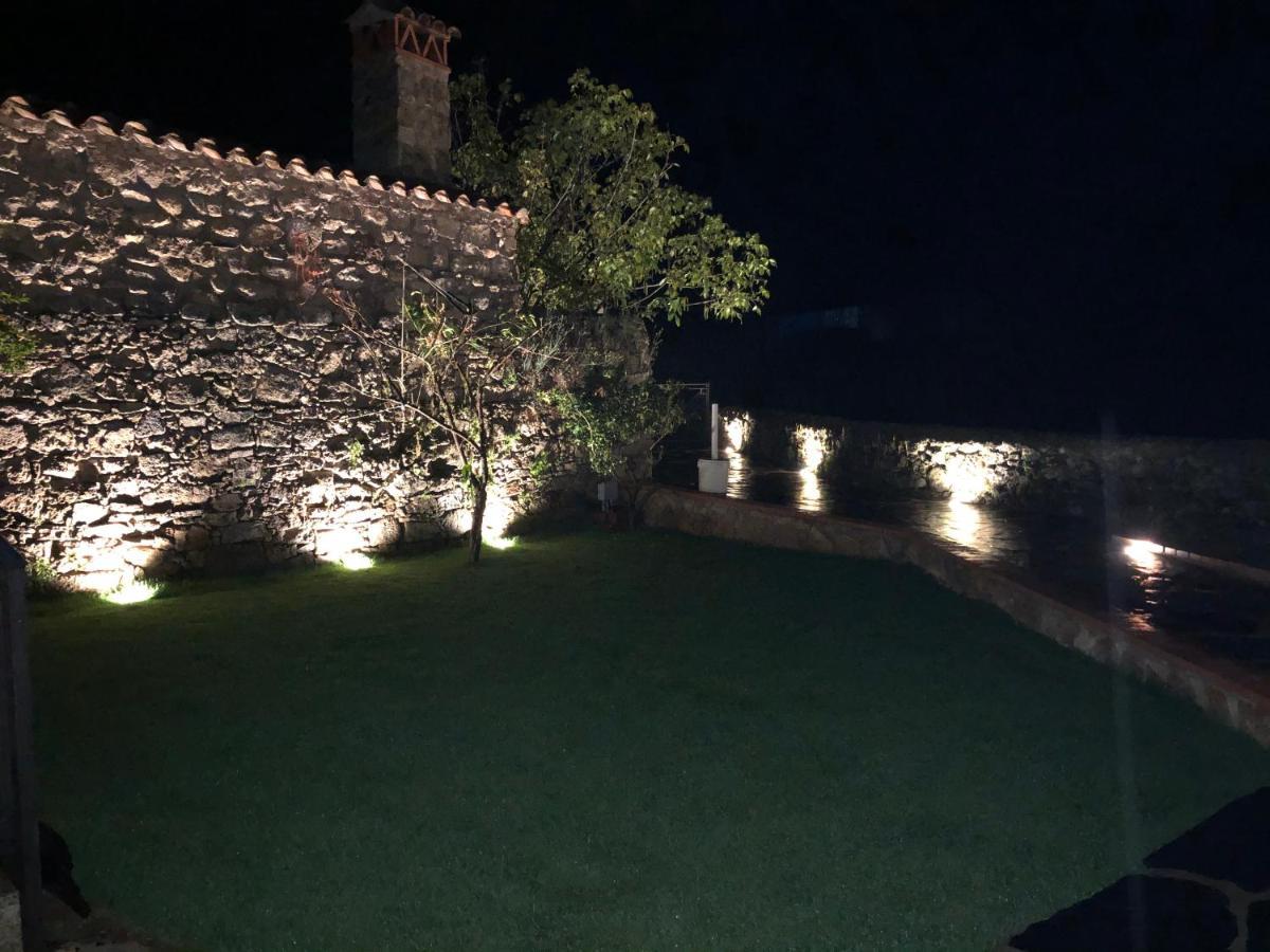 Casa - Apartamento Rural La Tahona Del Abuelo Plasenzuela Eksteriør bilde